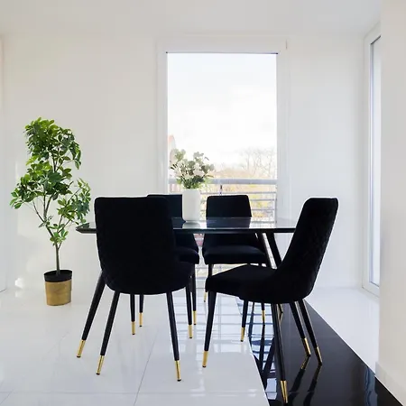 Roomsy - Happy Apes * Zoppot